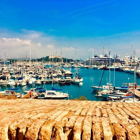 Úszó hotel Sur Un Voilier Antibes