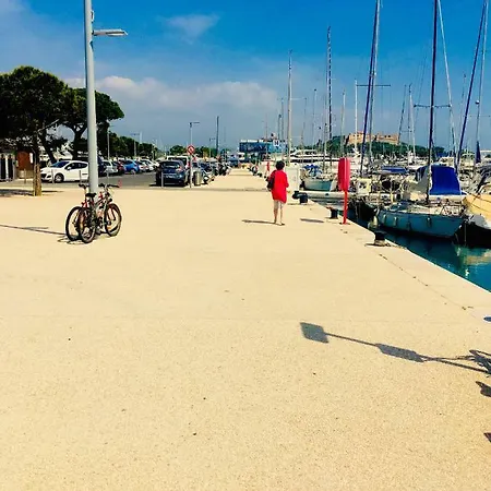 Sur Un Voilier * Antibes