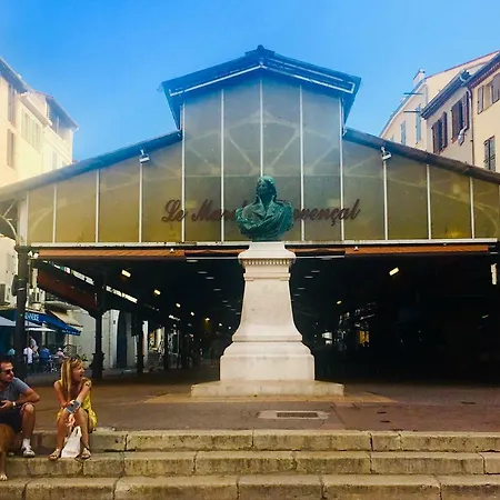 Sur Un Voilier Úszó hotel Antibes